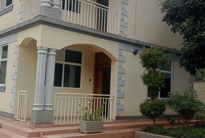 3 Bed House in Runda