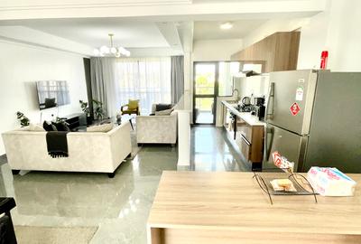 Serviced 2 Bed Apartment with En Suite in Riverside - 3