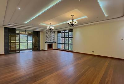 7 Bed House with En Suite at Nyari - 4