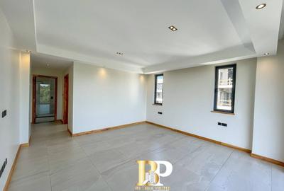 4 Bed Apartment with En Suite in Spring Valley - 4