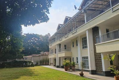 3 Bed Townhouse with En Suite at Runda - 2