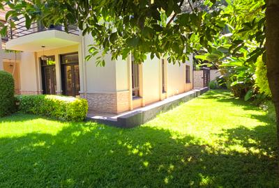 5 Bed Townhouse with En Suite at Lavington Green - 4