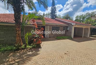 5 Bed House with En Suite in Gigiri