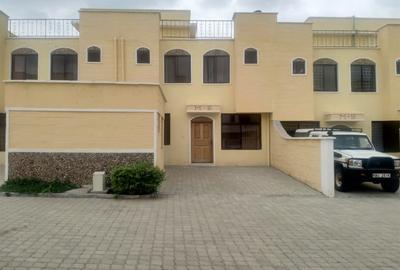 4 Bed Townhouse with En Suite at Mombasa Road