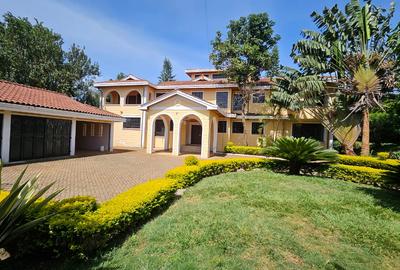 5 Bed House with En Suite at Old Runda