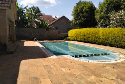 4 Bed Townhouse with En Suite in Kitisuru - 2