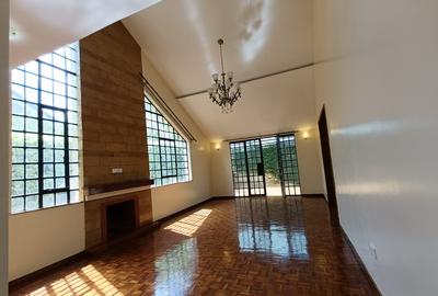 4 Bed Townhouse with En Suite in Kitisuru