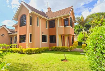 4 Bed Townhouse with En Suite at Lavington Green - 4