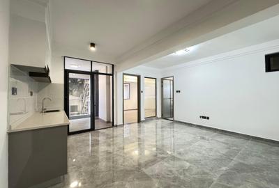 1 Bed Apartment with En Suite in Kilimani - 2