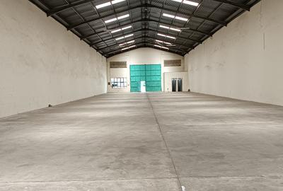 10,000 ft² Warehouse with Service Charge Included in Mombasa Road