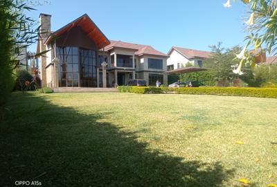 5 Bed House with En Suite in Runda - 2