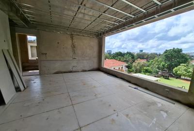 5 Bed Townhouse with En Suite in Lavington