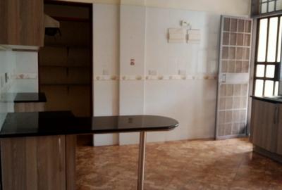 2 Bed Apartment with En Suite in Kilimani