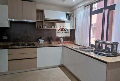 Serviced 3 Bed Apartment with En Suite in Riverside