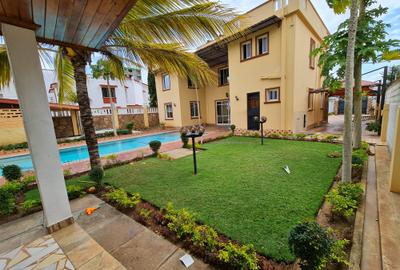 4 Bed House with En Suite in Nyali Area