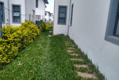 4 Bed Villa with En Suite at Magadi Road. - 2