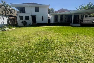 2 Bed House with En Suite in Runda