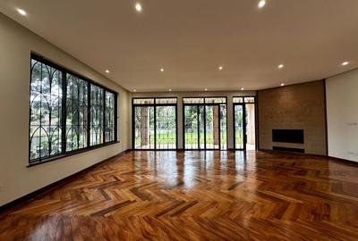 4 Bed House with En Suite at Runda