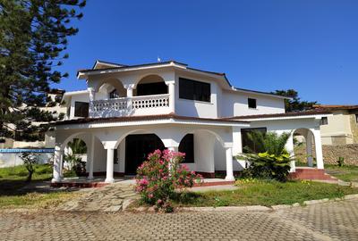 7 Bed House with En Suite at Nyali