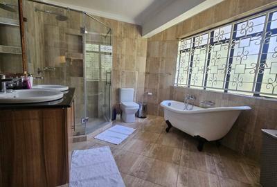 5 Bed House with En Suite in Karen - 4