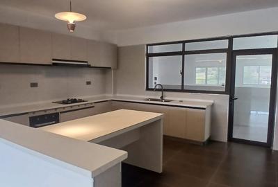4 Bed Apartment with En Suite in Kileleshwa - 3