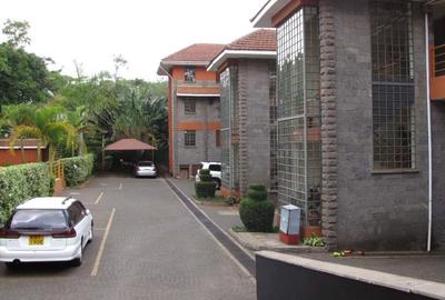 4 Bed Apartment with Staff Quarters in Lavington