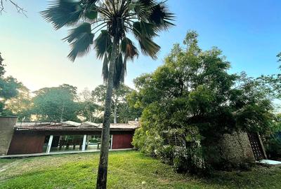 5 Bed Villa with En Suite in Diani - 4