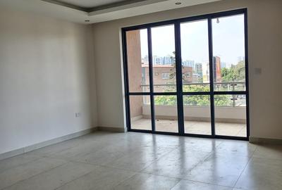 3 Bed Apartment with En Suite in Parklands