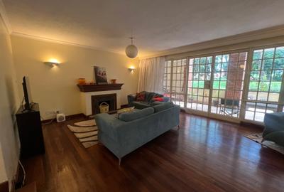 Furnished 3 Bed Apartment with En Suite at Riverside Drive