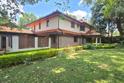4 Bed House with En Suite in Runda