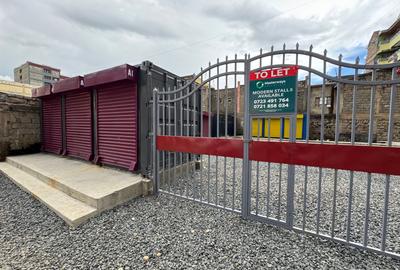 Commercial Property with Parking in Donholm