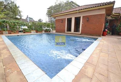 3 Bed Apartment with Swimming Pool in Spring Valley