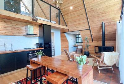 2 Bed House with En Suite at Unep
