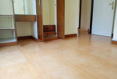 2 Bed Apartment with En Suite at Brookside Area - 4