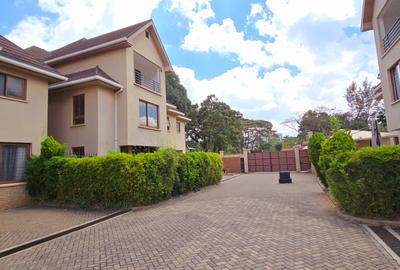 5 Bed Townhouse with En Suite at Lavington Green