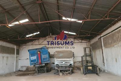5,000 ft² Warehouse with Service Charge Included in Mombasa Road