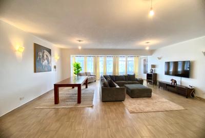 Furnished 3 Bed Apartment with En Suite in Brookside - 4