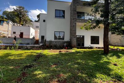 5 Bed Townhouse with En Suite in Loresho