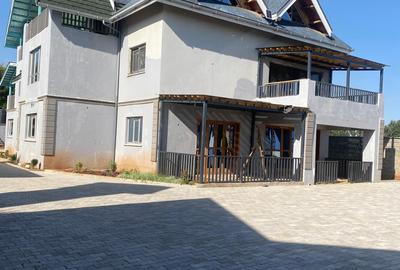 7 Bed House with En Suite in Karen - 3