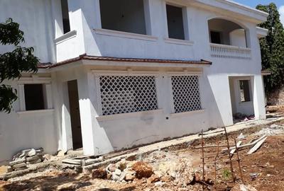 8 Bed House with En Suite at Nyali - 4