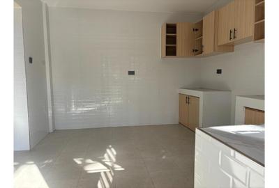 3 Bed Apartment with En Suite in Kiambu Road - 4