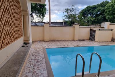 4 Bed Townhouse with En Suite at Kanamai