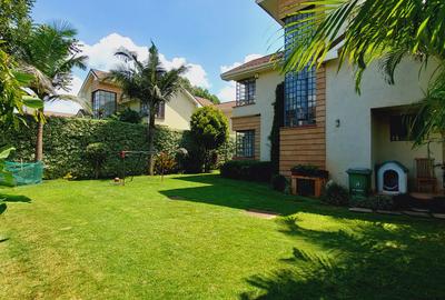 4 Bed Townhouse with En Suite in Kitisuru