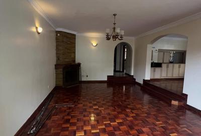 5 Bed Townhouse with En Suite in Kileleshwa - 2