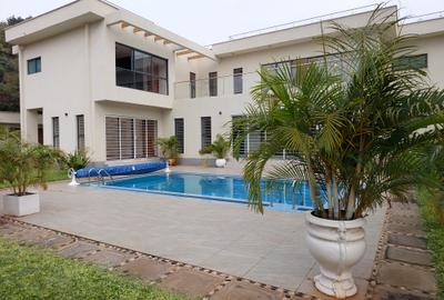 5 Bed House with En Suite at Runda Drive