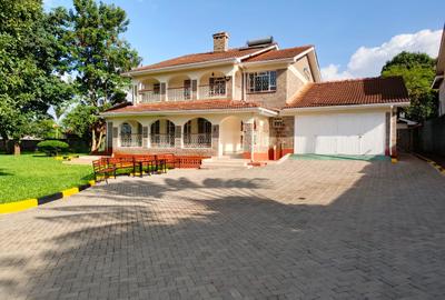 5 Bed House with En Suite at Loresho