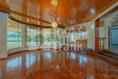 5 Bed House with Garden in Runda