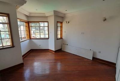 4 Bed House with En Suite at Runda