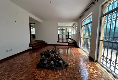 4 Bed Townhouse with En Suite in Lavington - 3