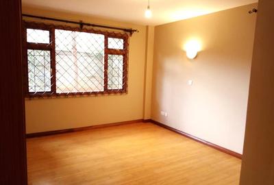 3 Bed Apartment with En Suite at Riverside Drive